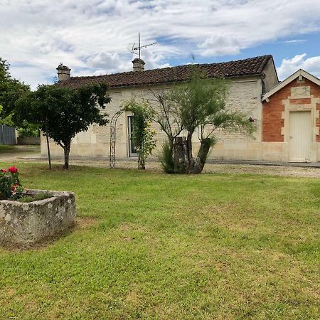 Villa Chez Lysette Mesnac Esterno foto